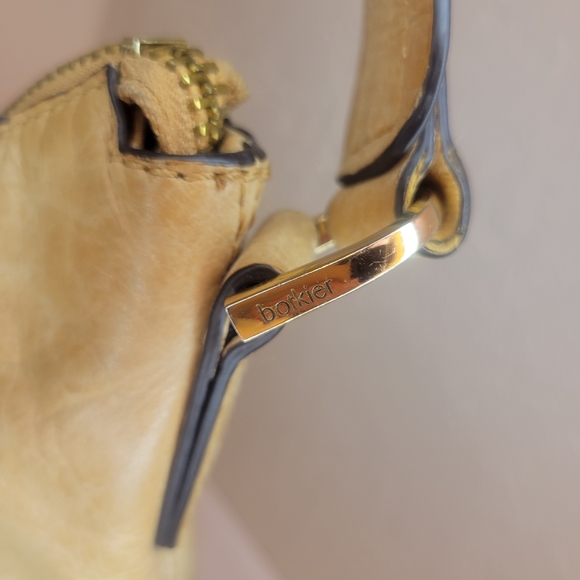 Botkier Trigger leather in Camel - Picture 5 of 8